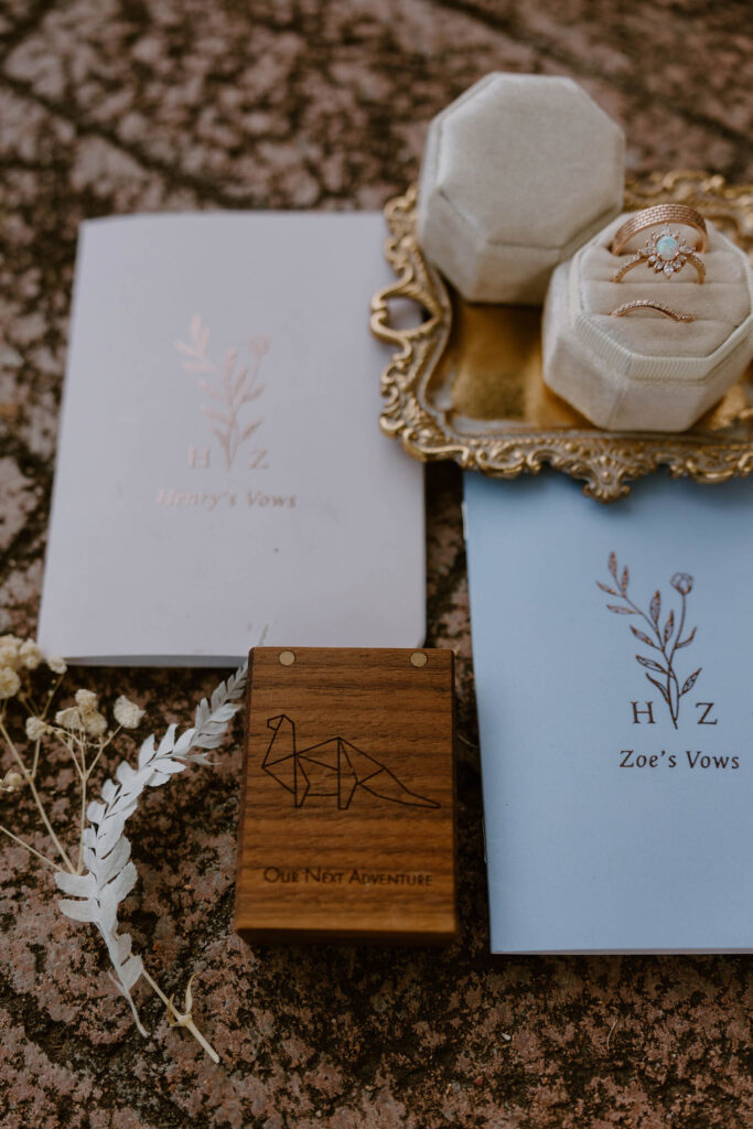 wedding vow books and wedding rings