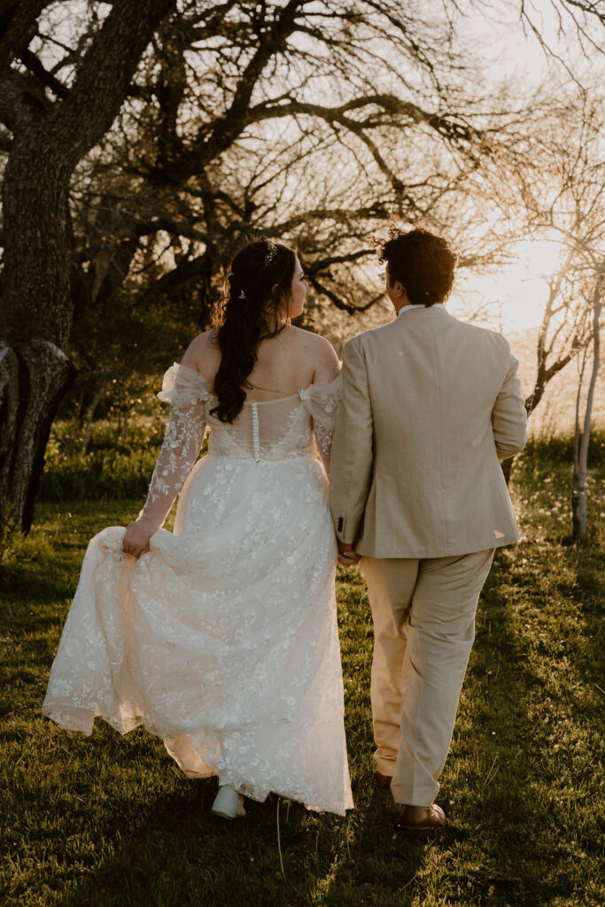 Tucson based, Arizona Micro Wedding Photographer takes garden party wedding photos at Agua Linda Farm